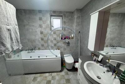 Apartament de vanzare Zona Decebal | Bloc privat, etaj 1 - 2