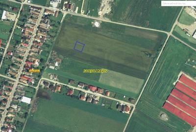 Teren Construcții intravilan de 605 mp, în Hălchiu - 1