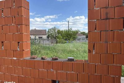 Spațiu comercial, în Leș - 15