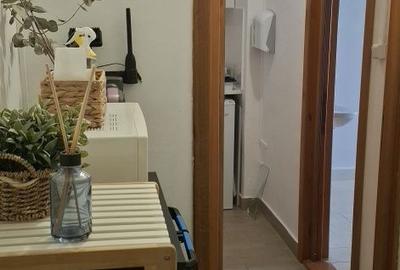 Spațiu comercial, de 23 mp, în Central - 4