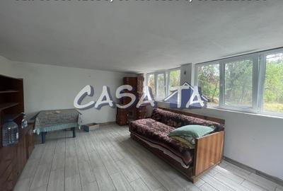 Casă individuală cu 3 camere cu Canalizare în Central - 9