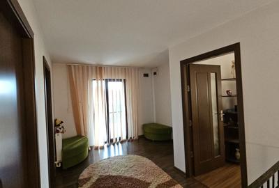 Casă cu 4 camere în Ologeni - 1