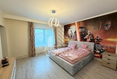 Casa individuala cu 8 camere, 750mp teren, in Mehala - 1