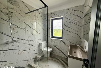 Casă cu 4 camere cu Teren 330 Mp în Central - 8