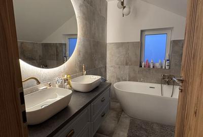 Casă cu 5 camere cu Teren 380 Mp în Central - 12