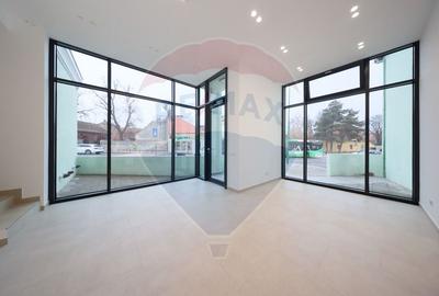 Constructie comerciala P+2 functiuni mixte  - str. Iuliu Maniu - 4