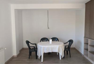 Apartament 3 camere decomandat 2025, Centru, Zona Trattoria - 5
