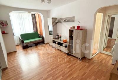 Apartament cu 3 camere semidecomandat, mobilat în Micro 19 - 2
