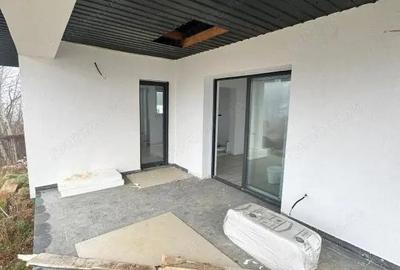 Casă cu Teren 650 Mp în Satu Nou de Jos - 1