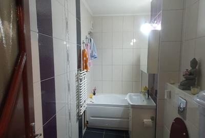 Vand apartament 3 camere zona Lebada Vand apartament 3 camere zona Lebada - 4