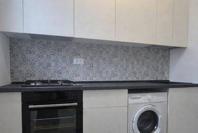 Apartament cu 3 camere decomandat în Dristor