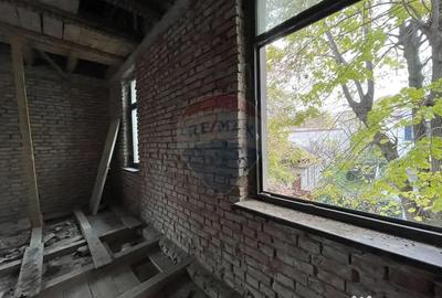 Casă cu 7 camere cu Teren 330 Mp în Vatra Luminoasă - 6