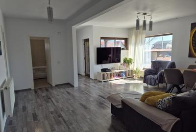 Casă cu 4 camere cu Teren 300 Mp în Central - 10