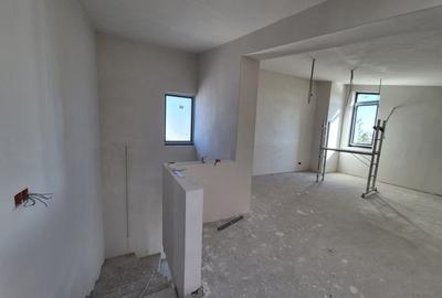 Casă individuală cu 4 camere cu Canalizare în Tunari - 9