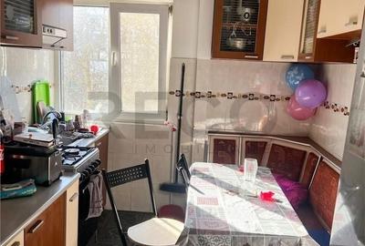 Apartament cu 3 camere semidecomandat în Nufărul - 6