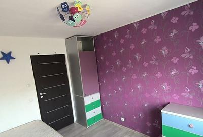 Apartament cu 3 camere decomandat, mobilat în Drumul Taberei - 9