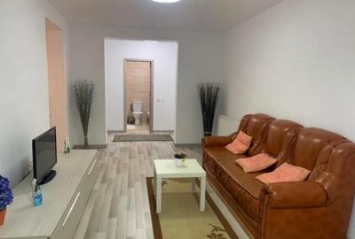 Apartament cu 2 camere semidecomandat, mobilat în 1 Mai - 2
