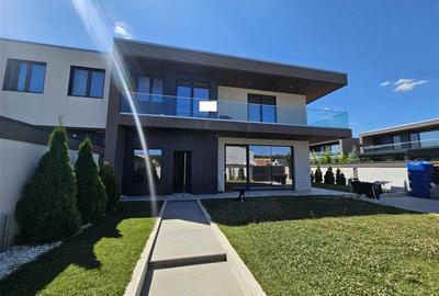 Casă cu 6 camere cu Teren 380 Mp în Pipera