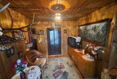 Casă cu 6 camere cu Teren 2000 Mp în Central - 3