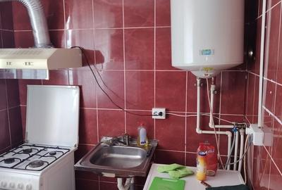 Garsonieră semidecomandată în Eroii Revoluției