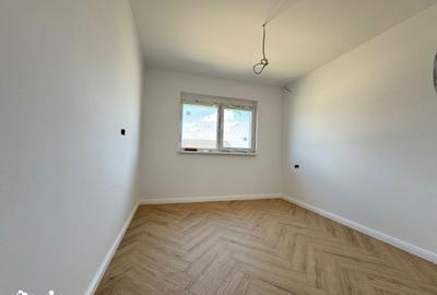 Casă cu 5 camere cu Teren 334 Mp în Central - 6