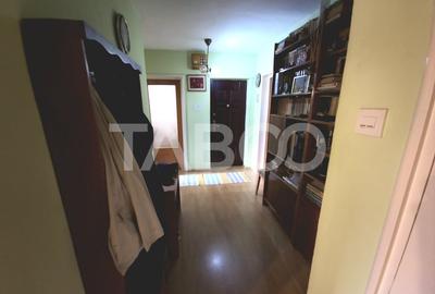 Apartament de vanzare 3 camere 2 balconae mobilat utilat Strand - 10