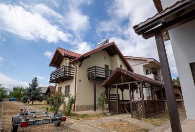 2 vile individuale cu foi?or ?i gradina | 740 mp teren - 2