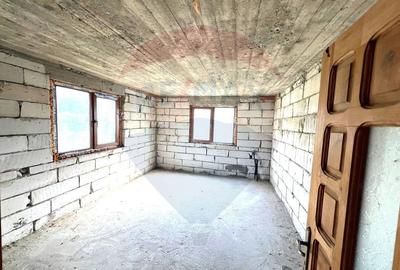 Casa / Vila cu 6 camere de vanzare in BUHUSI Judetul BACAU - 5