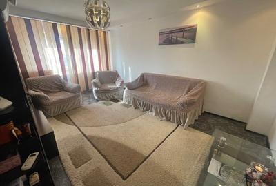 Apartament cu 2 camere decomandat în Km 4-5