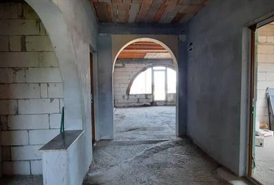 Casă cu 8 camere cu Teren 320 Mp în Cumpăna - 10