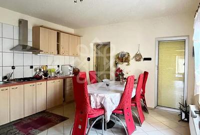 Casa de vanzare cu teren 523 mp in Sanmartin - 8