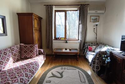 Garsonieră decomandată, mobilată în P-ța Muncii - 25