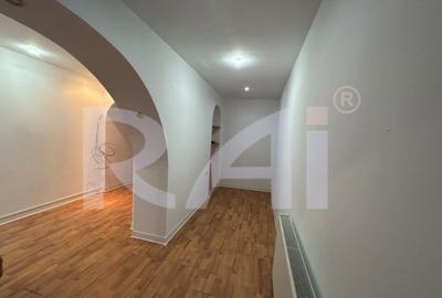 Vad comercial Piata Garii - casa 3 camere + curte - 7