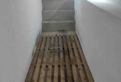 Spațiu comercial, de 390 mp, în Central - 13