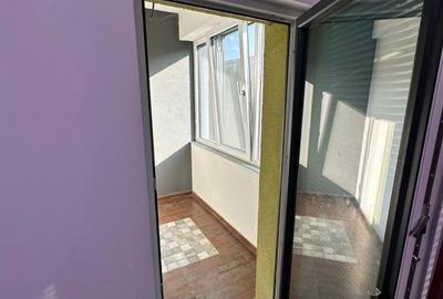 Apartament cu 2 camere semidecomandat în 1 Mai
