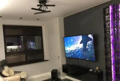 Garsonieră decomandată în Titan