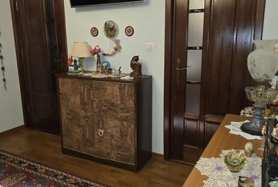 Apartament in bloc de caramida, et. 1, langa Piata Mica, 73m2, 3 camere - 2