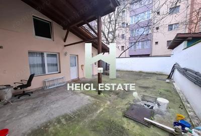 Casa cu 4 camere in zona Telegrafului - 1