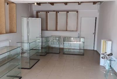 Spațiu comercial, de 150 mp, în Central - 5