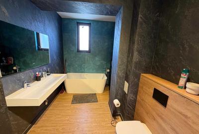 Apartament cu 3 camere semidecomandat în Central - 7