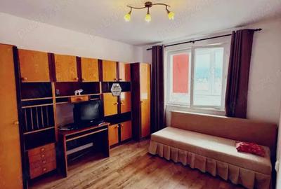 Apartament cu 3 camere decomandat în Astra - 3
