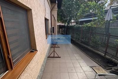 Casă individuală cu 4 camere cu Canalizare în Central - 1