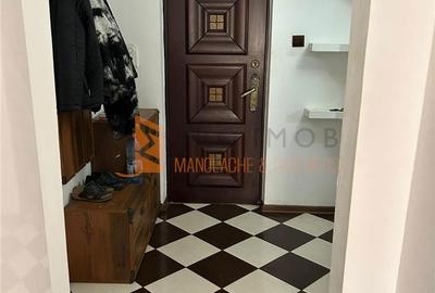 Garsonieră decomandată, mobilată în Micro 3 - 5