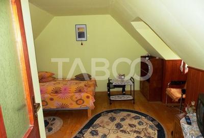 Pensiune la cheie 13 camere  15 locuri parcare si teren 3000 mp - 45