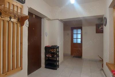 Apartament cu 3 camere decomandat în Central - 3