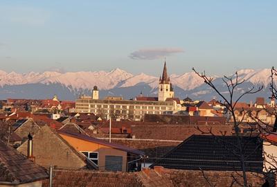 Apartament cu 4 camere semidecomandat în Piața Cluj - 12