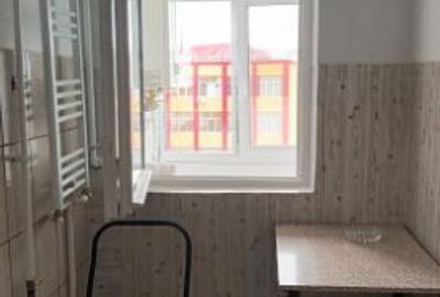 Vand apartament cu doua camere decomandat cu centrala proprie in Turnu Severin, zona Crihala - 1