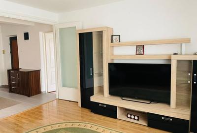 Inchiriez apartament 2 camere - zona Alba Iulia, 54 mp - 2