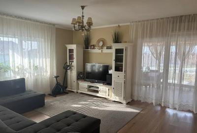 Casă cu 4 camere cu Teren 1000 Mp în Grădiștea - 11