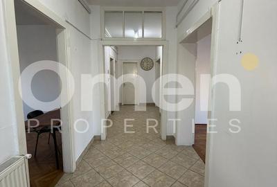 Casă individuală cu 6 camere cu Canalizare în Central - 12